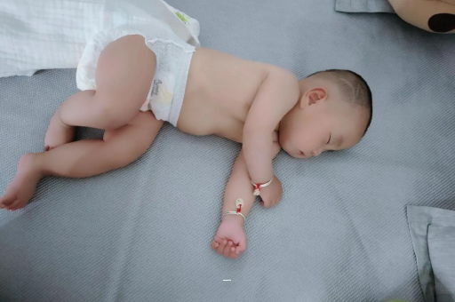 金昌宝宝为什么不说话